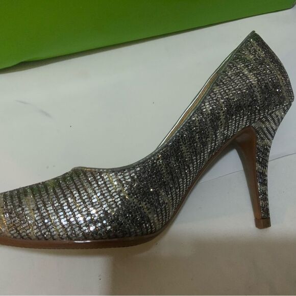 Kelly And Katie Gold/Silver KK Meris women’s size 6 - Picture 7 of 13